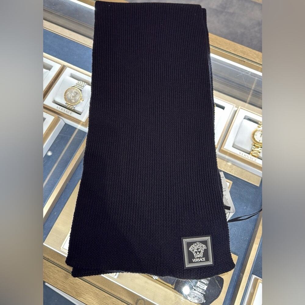 Versace Medusa Wool Ribbed Scarf black